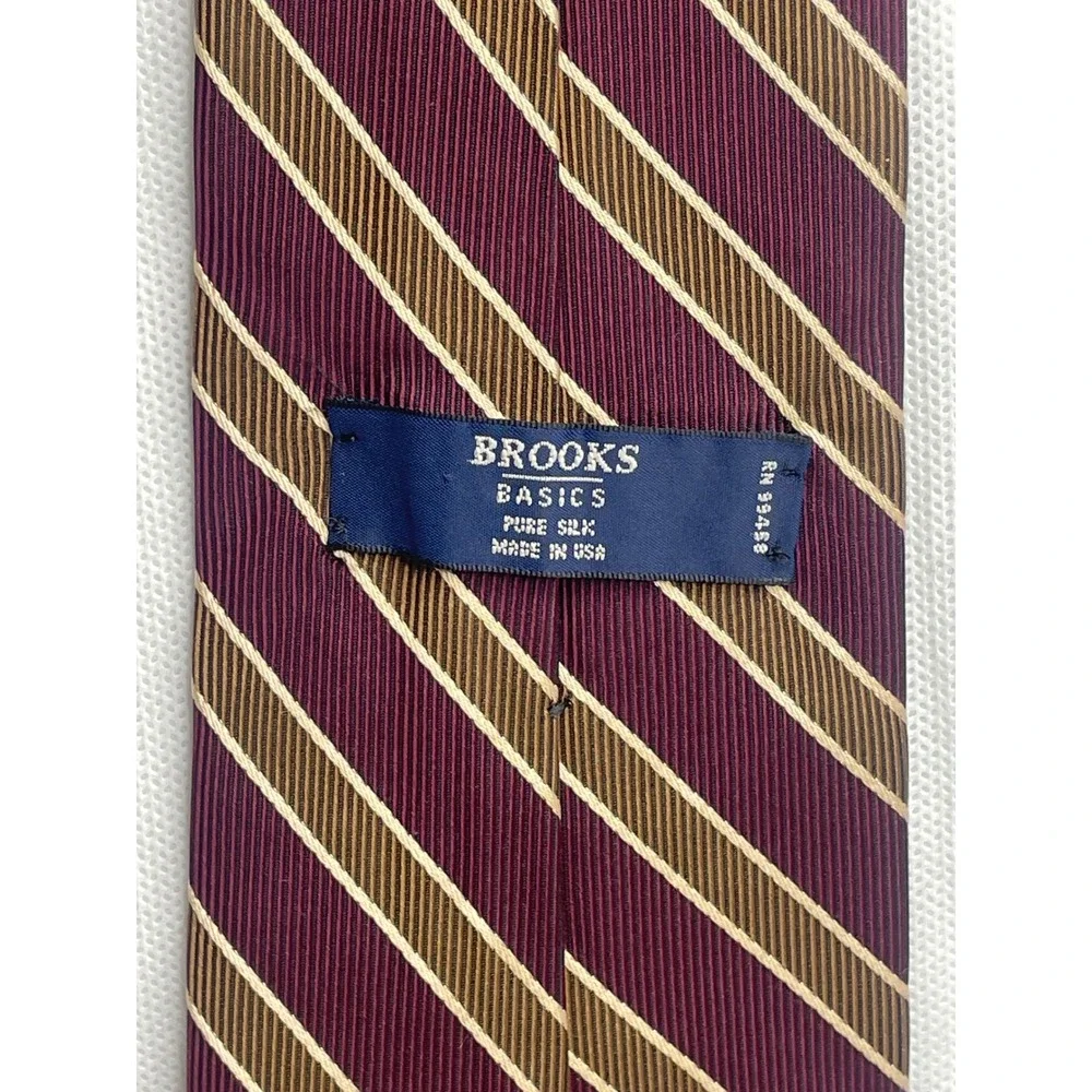 VTG Brooks Bro Basics Collegiate Stripe Necktie Vertical Repp Silk Burgundy Gold
